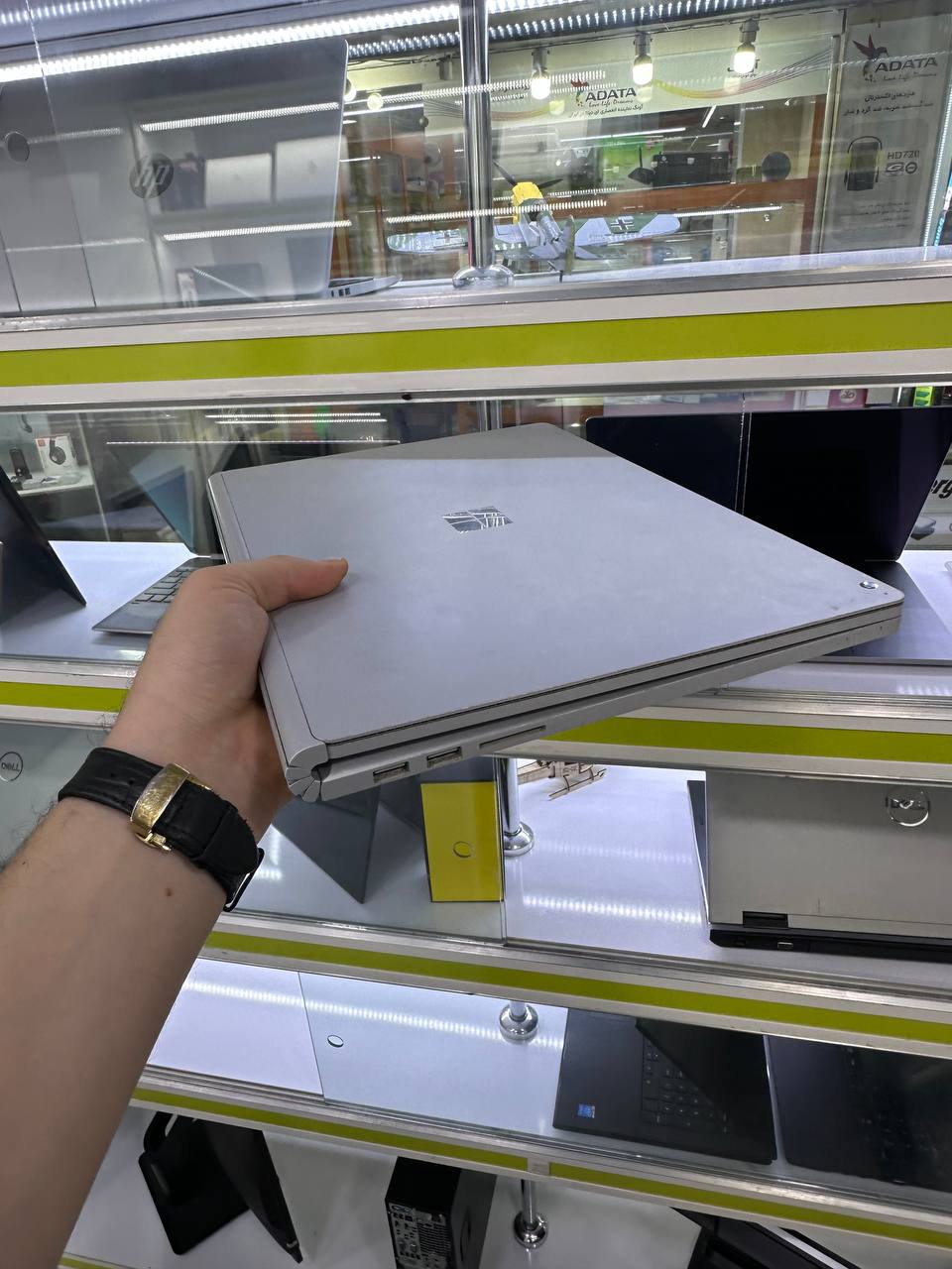 لپتاپ تبلت شو 15,6 اینچ مایکروسافت مدل SURFACE BOOK2